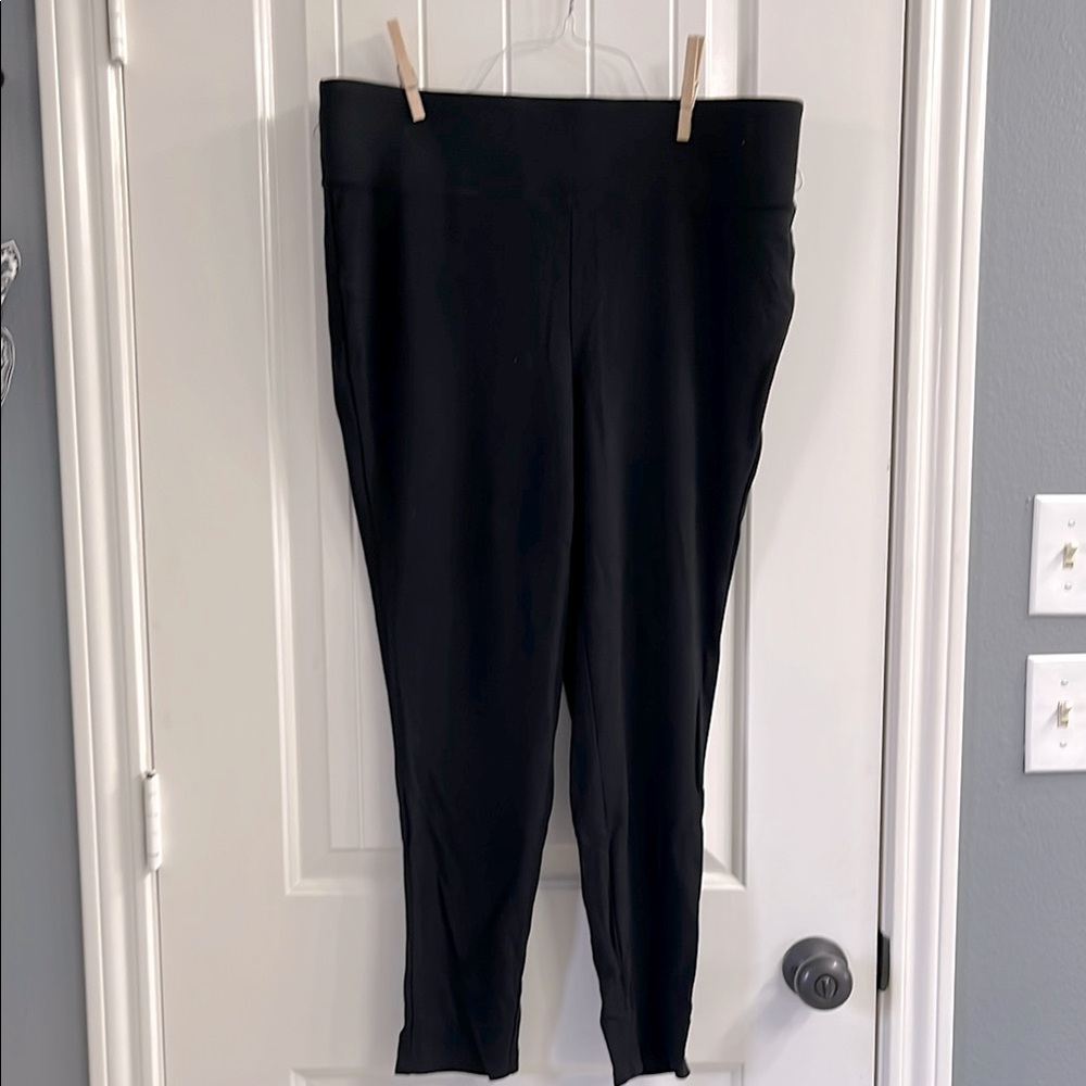 Black High-Waisted Leggings